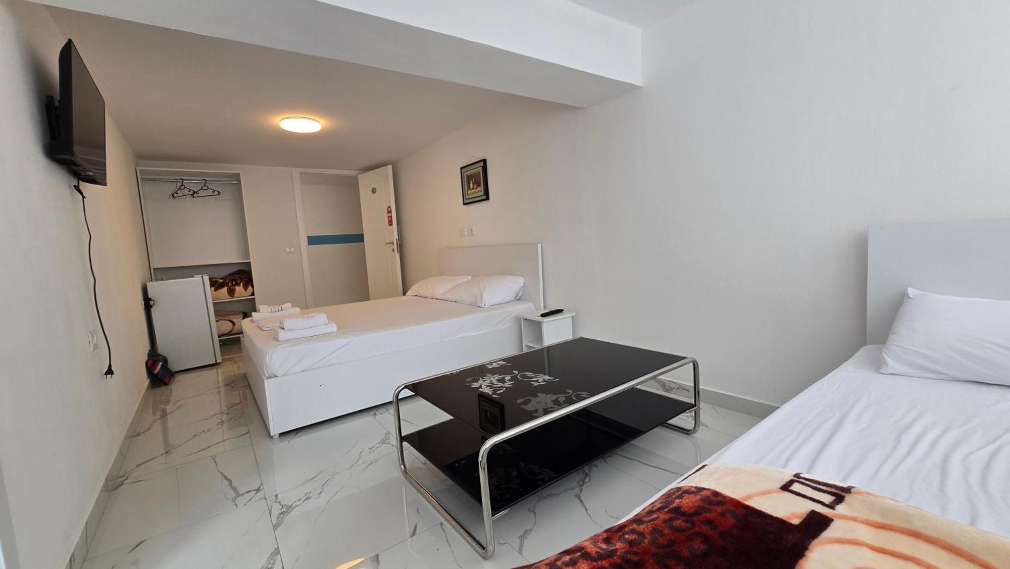 Julia 3* Durres